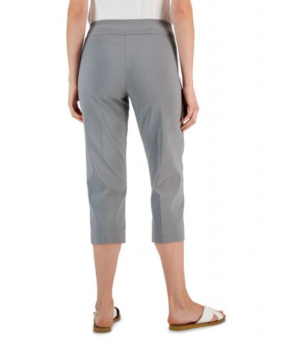 Embellished Pull-On Capri Pants Lunar Grey $16.79 Pants